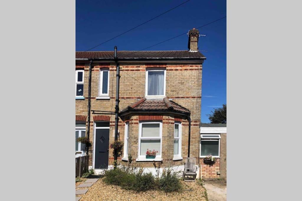 Modern Studio Apartment Near Town Centre Poole Kültér fotó